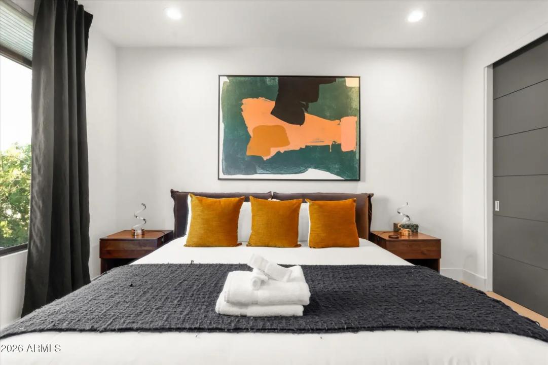 Real Estate Picture 40