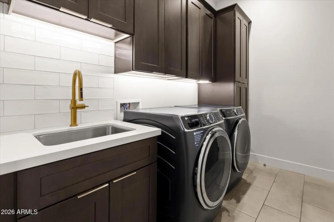 Real Estate Picture 53