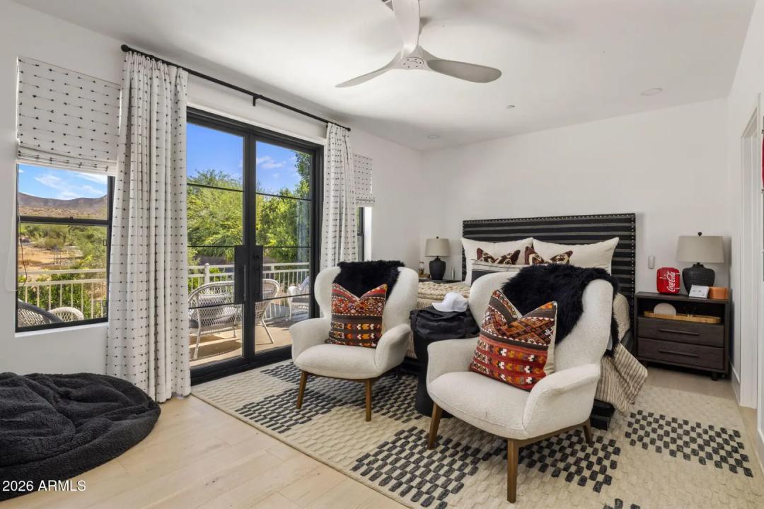 Real Estate Picture 20