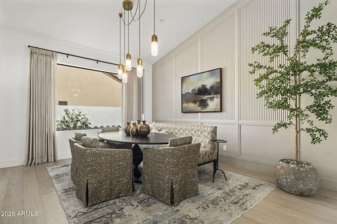 Real Estate Picture 15