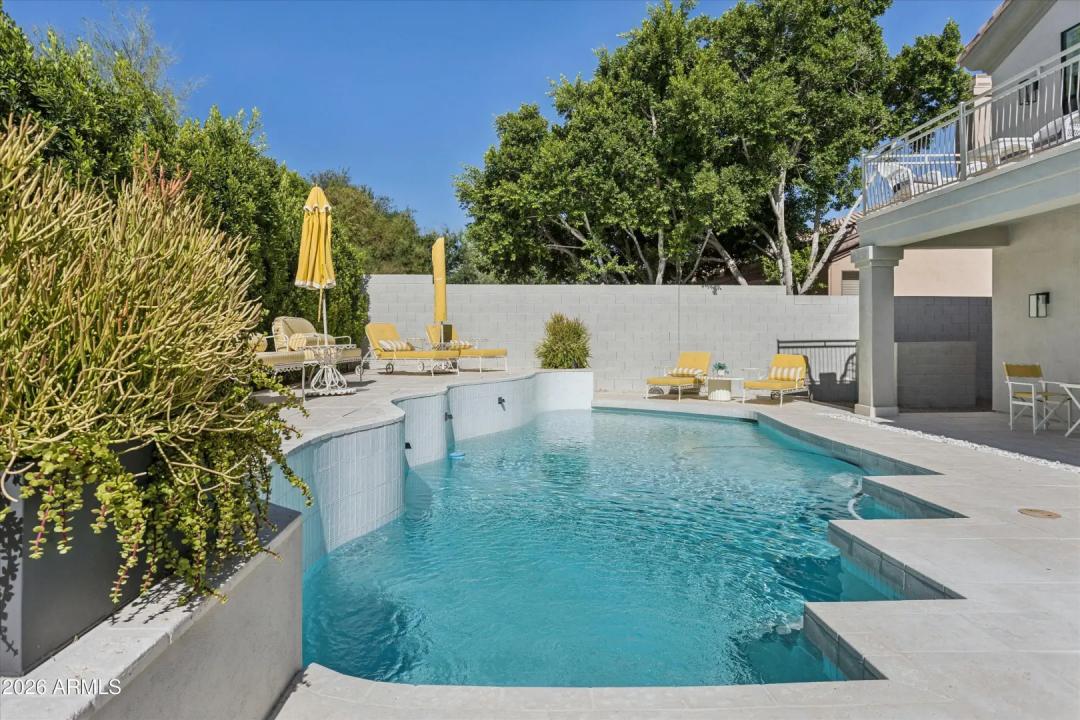 Real Estate Picture 39