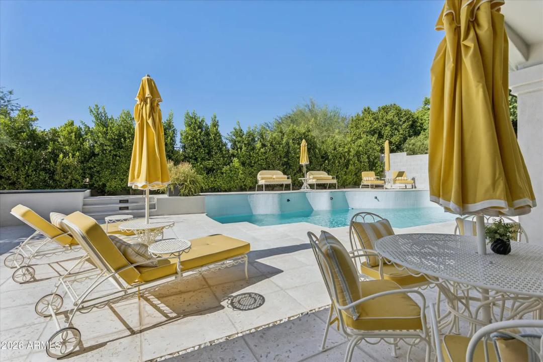 Real Estate Picture 37