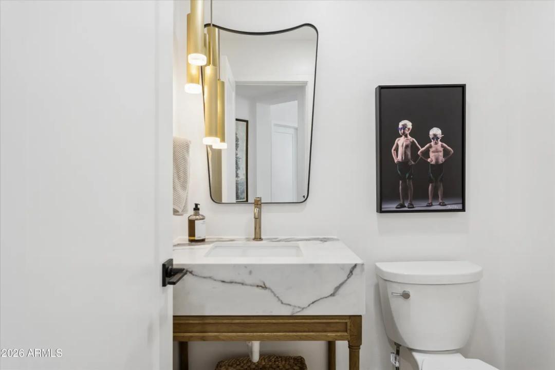 Real Estate Picture 24