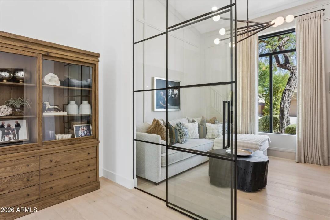 Real Estate Picture 21
