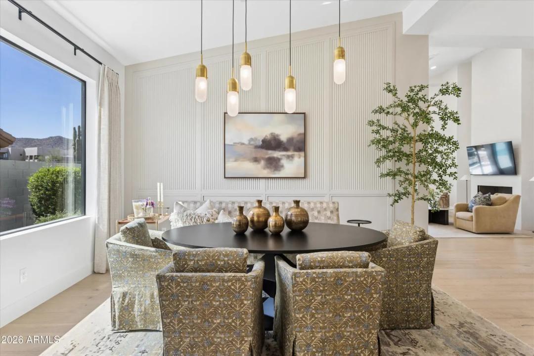 Real Estate Picture 14