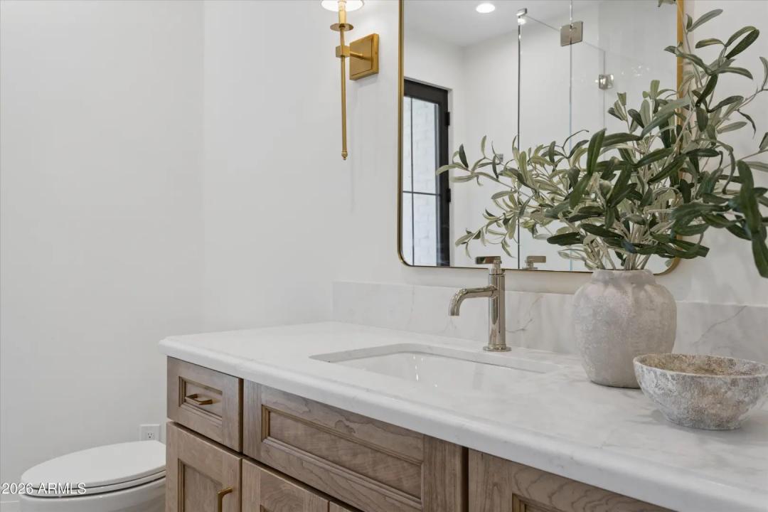 Real Estate Picture 29