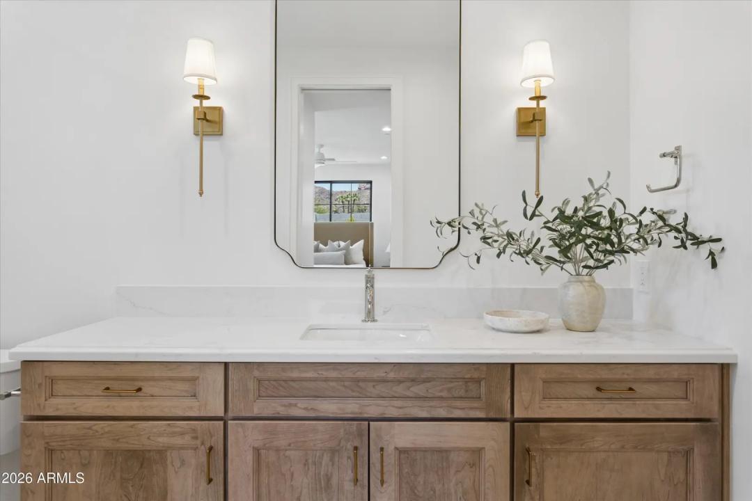Real Estate Picture 38