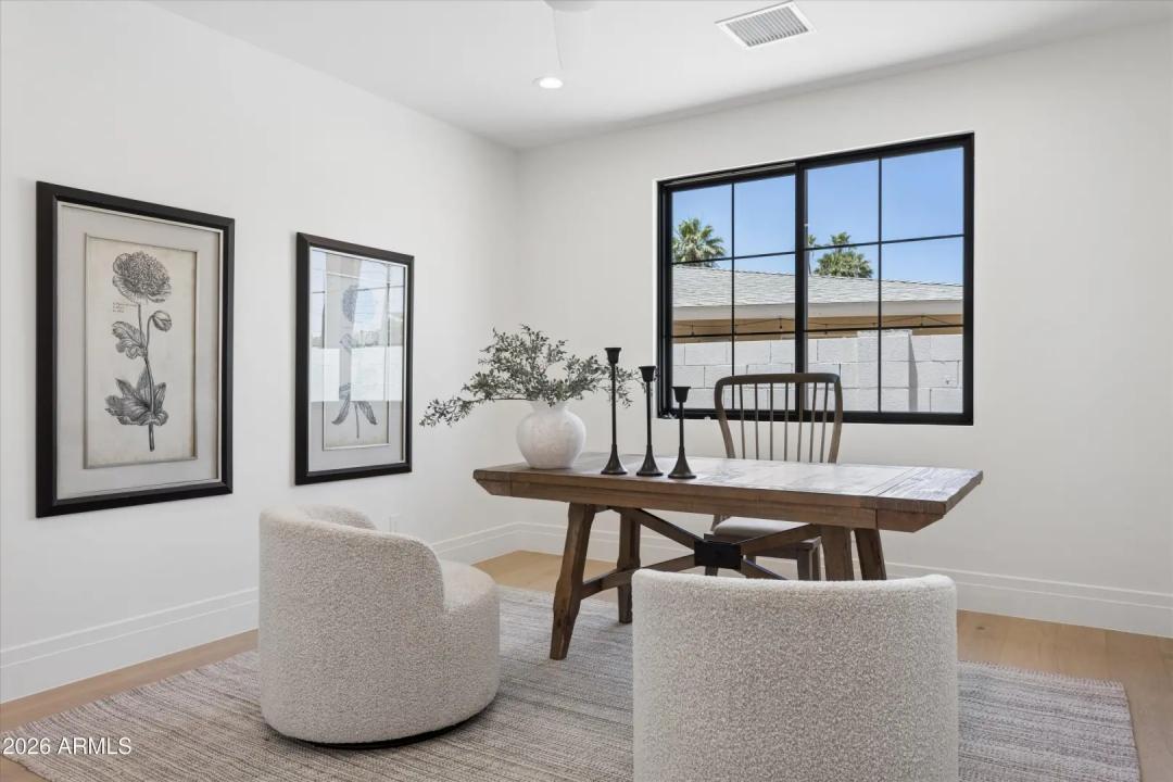 Real Estate Picture 32