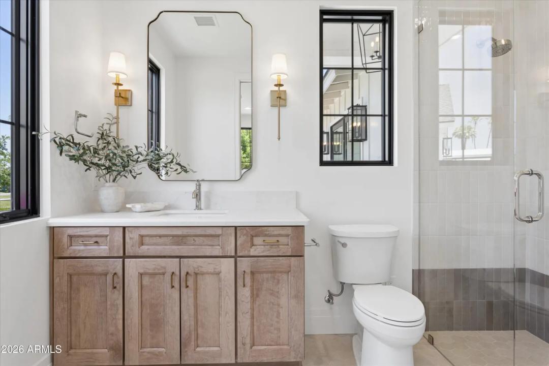 Real Estate Picture 35