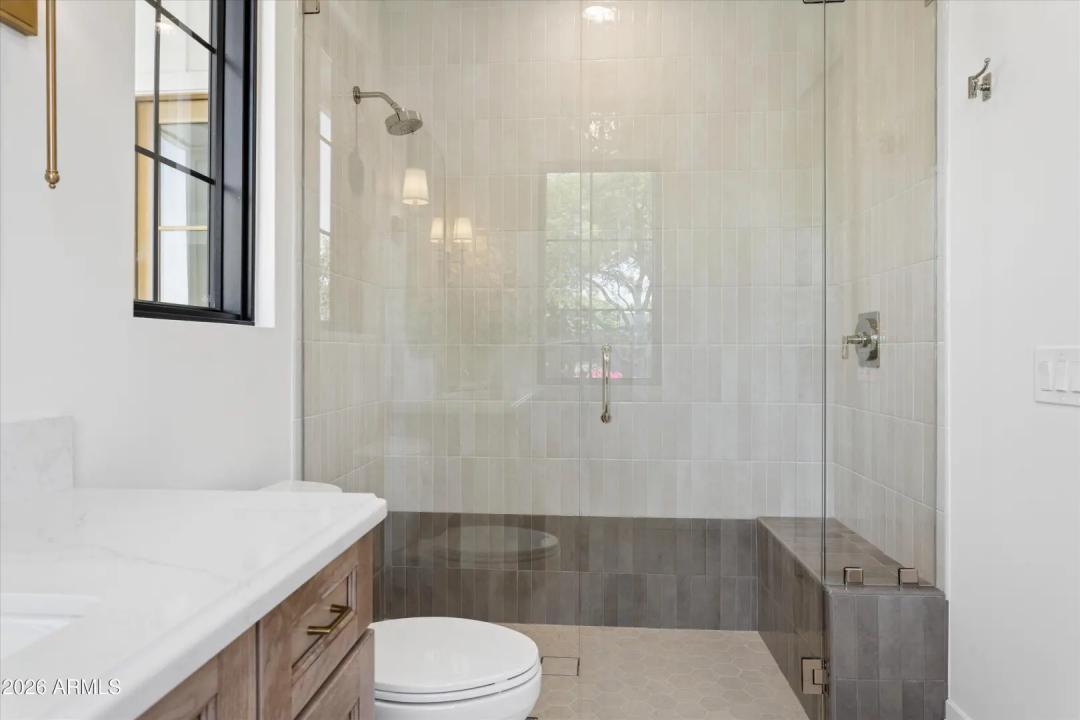 Real Estate Picture 36