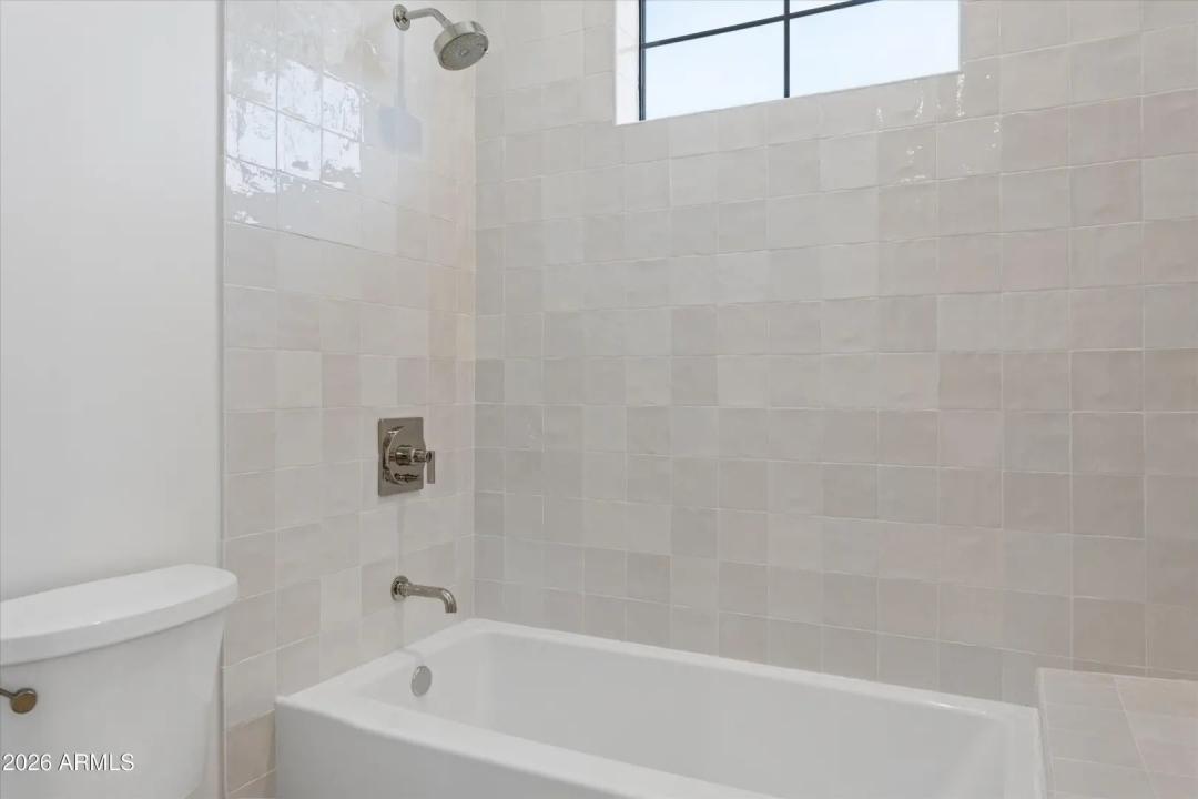 Real Estate Picture 42