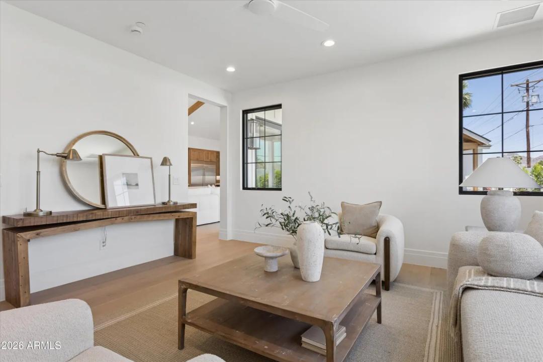 Real Estate Picture 31