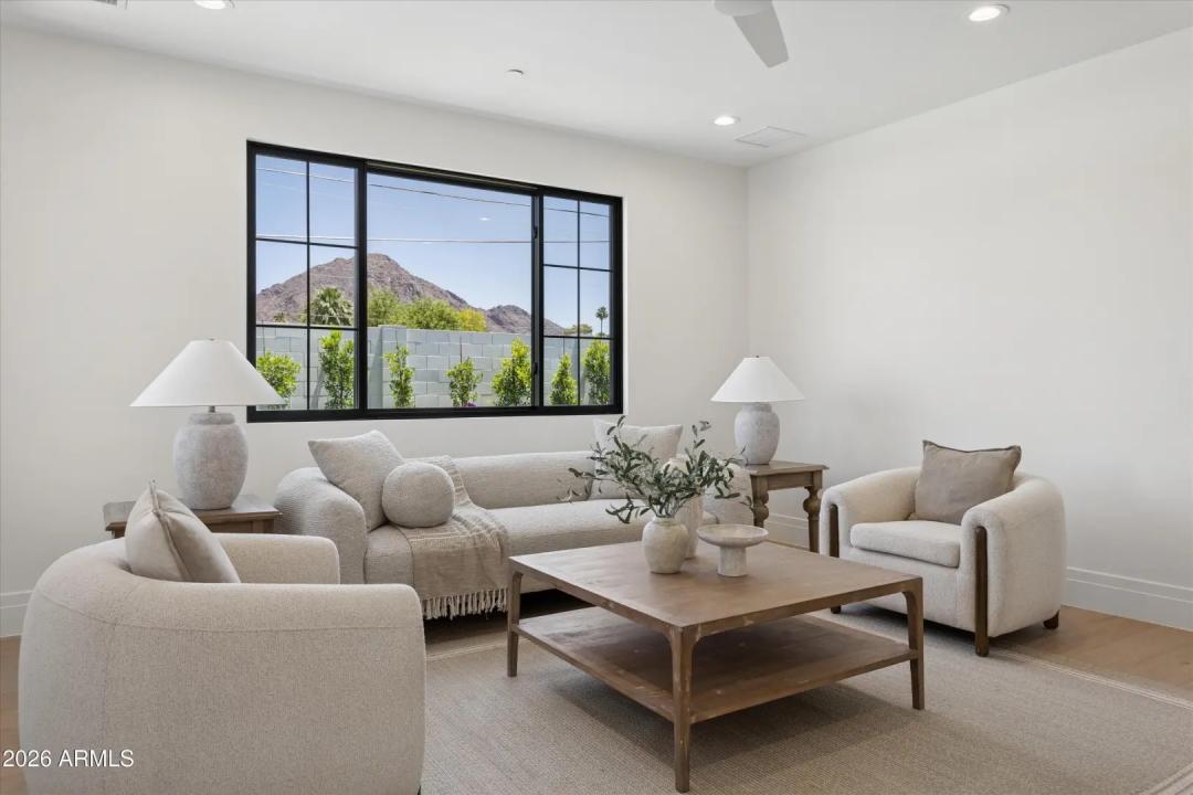 Real Estate Picture 30