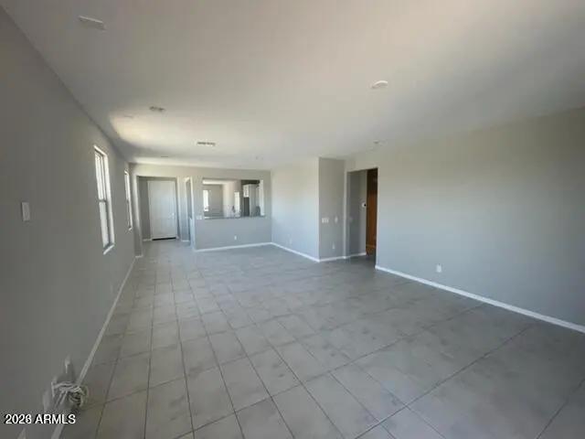 Real Estate Picture 8