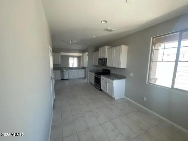 Real Estate Picture 21