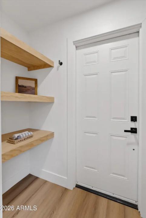 Real Estate Picture 12