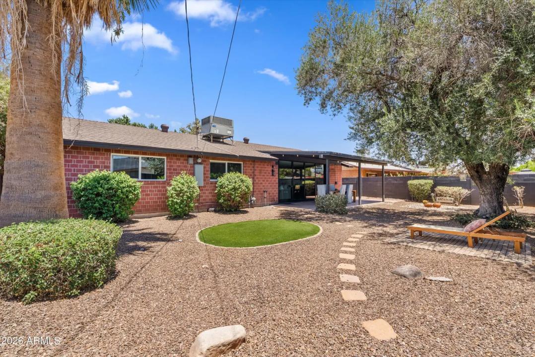 Real Estate Picture 26