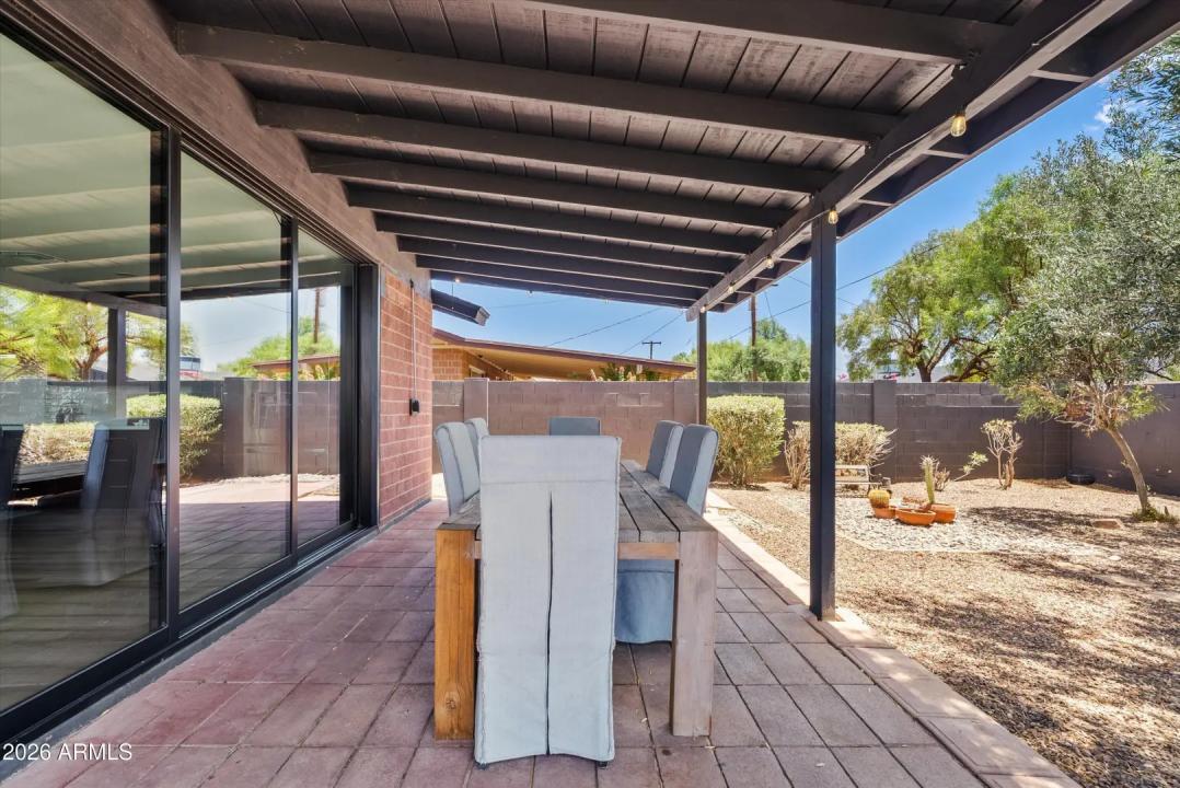 Real Estate Picture 24