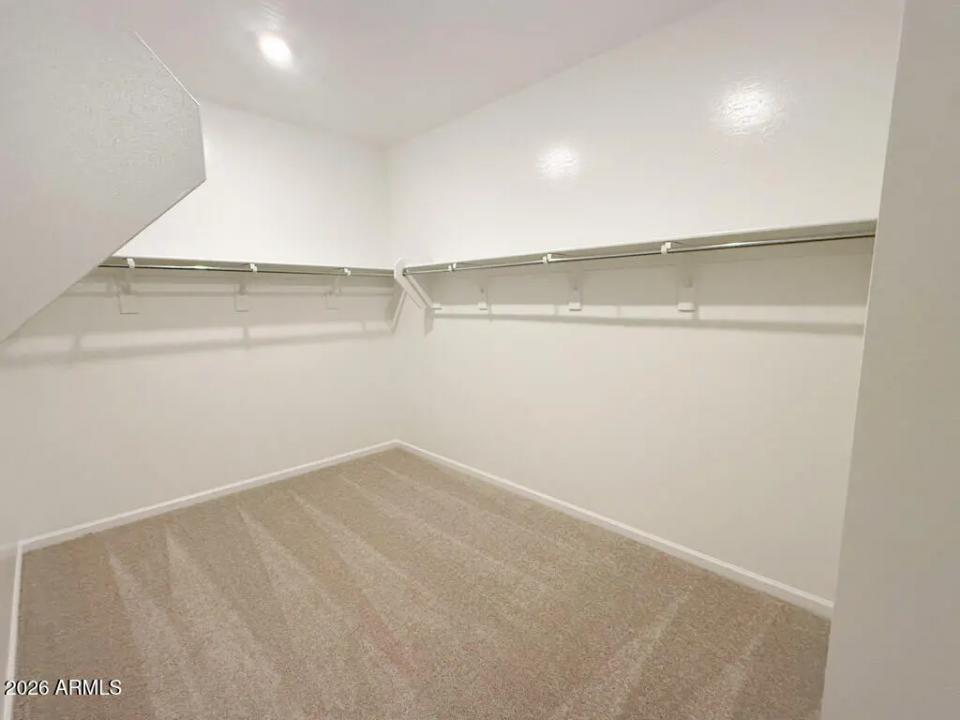 Real Estate Picture 13