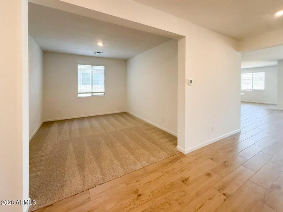 Real Estate Picture 3