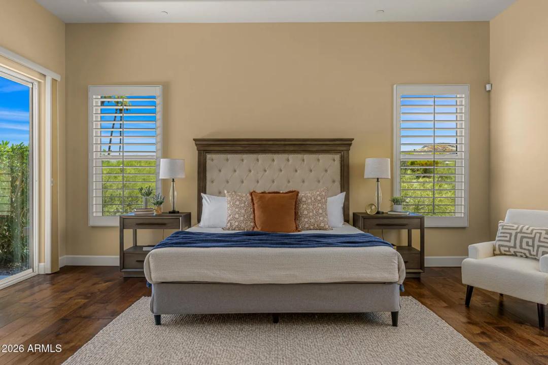 Real Estate Picture 13