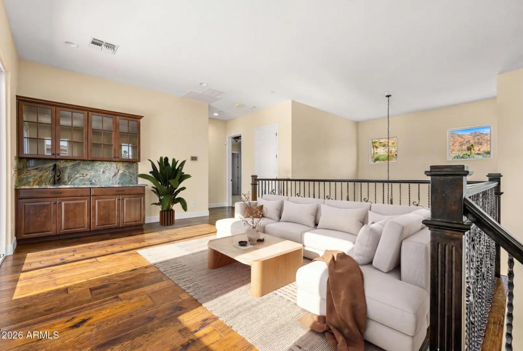 Real Estate Picture 19