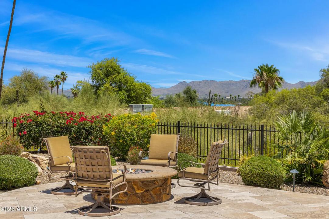 Real Estate Picture 25