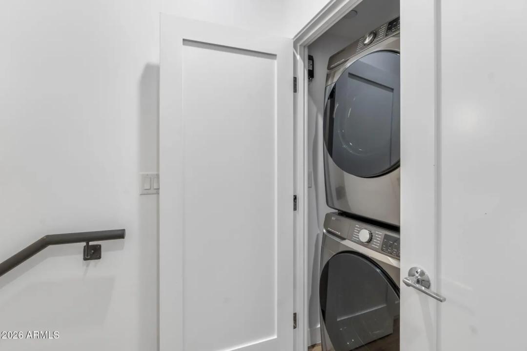 Real Estate Picture 30