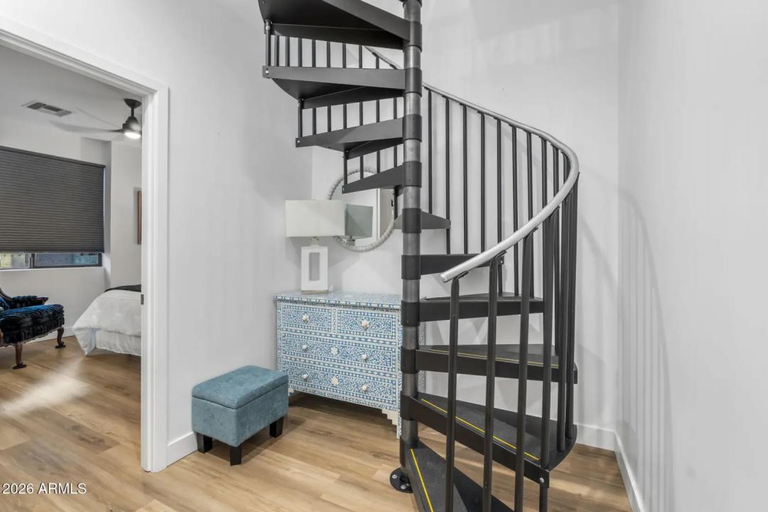 Real Estate Picture 35