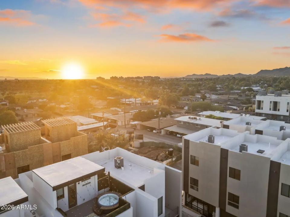 Real Estate Picture 42