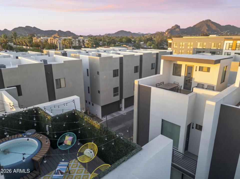 Real Estate Picture 1