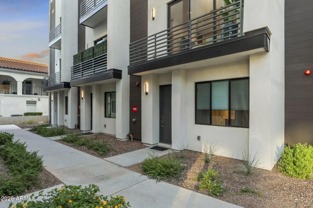 Real Estate Picture 45