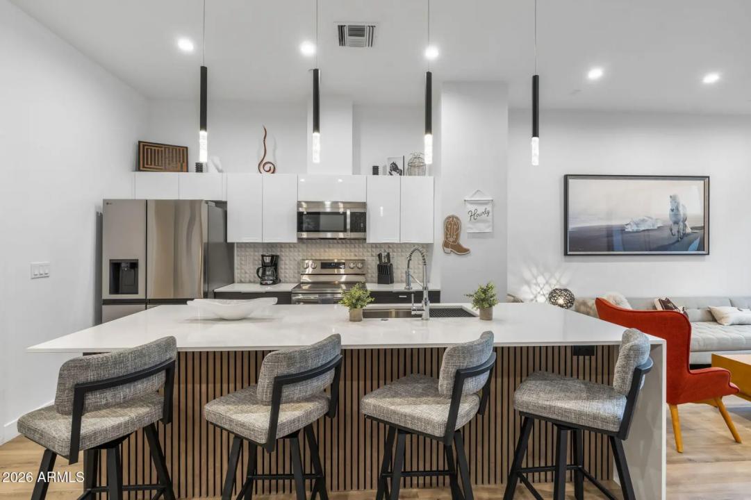Real Estate Picture 2