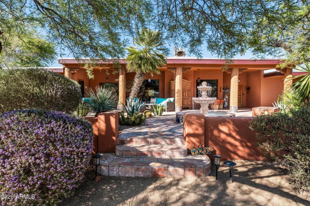 Real Estate Picture 6