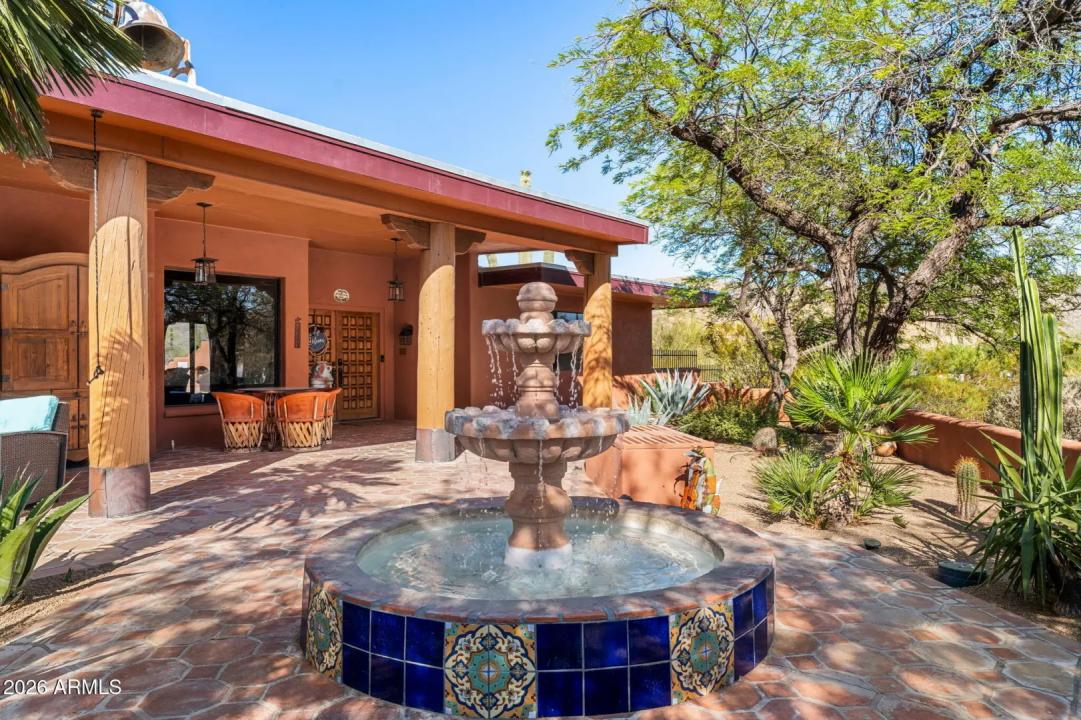 Real Estate Picture 7