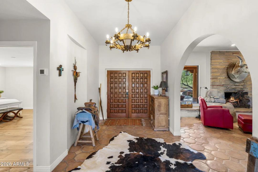Real Estate Picture 9