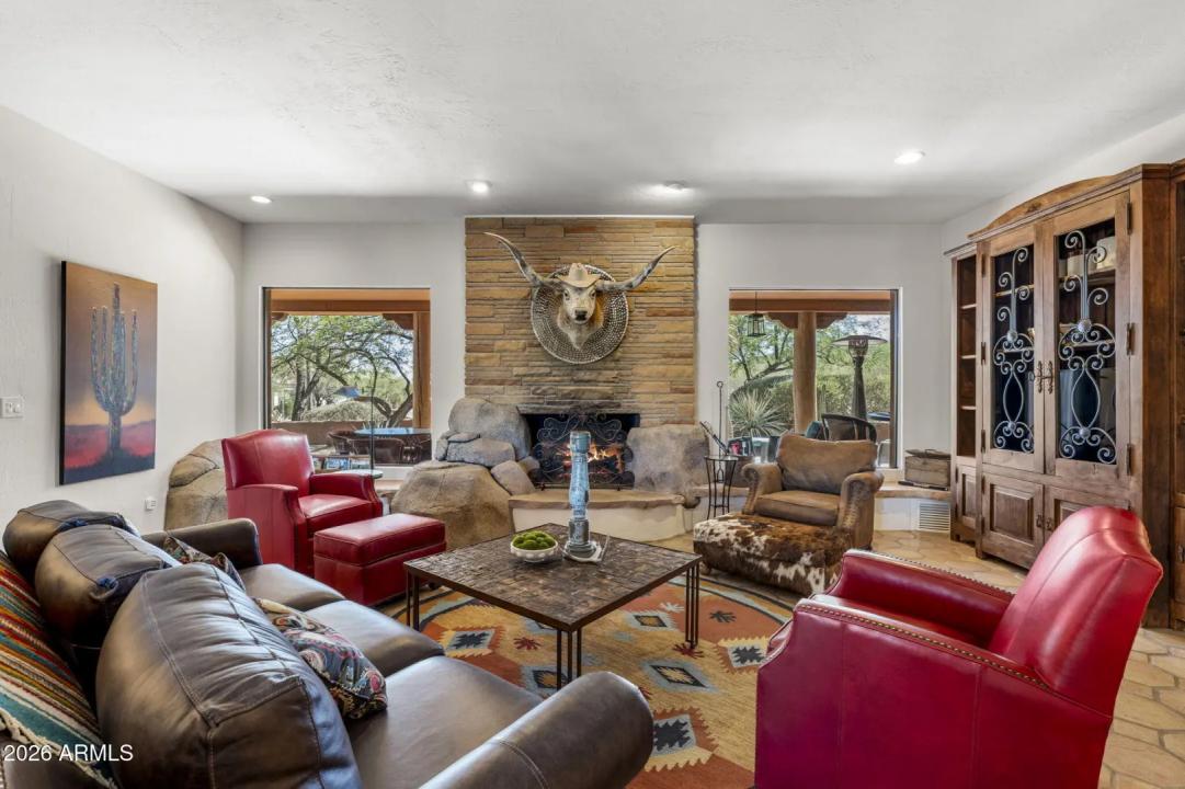 Real Estate Picture 13