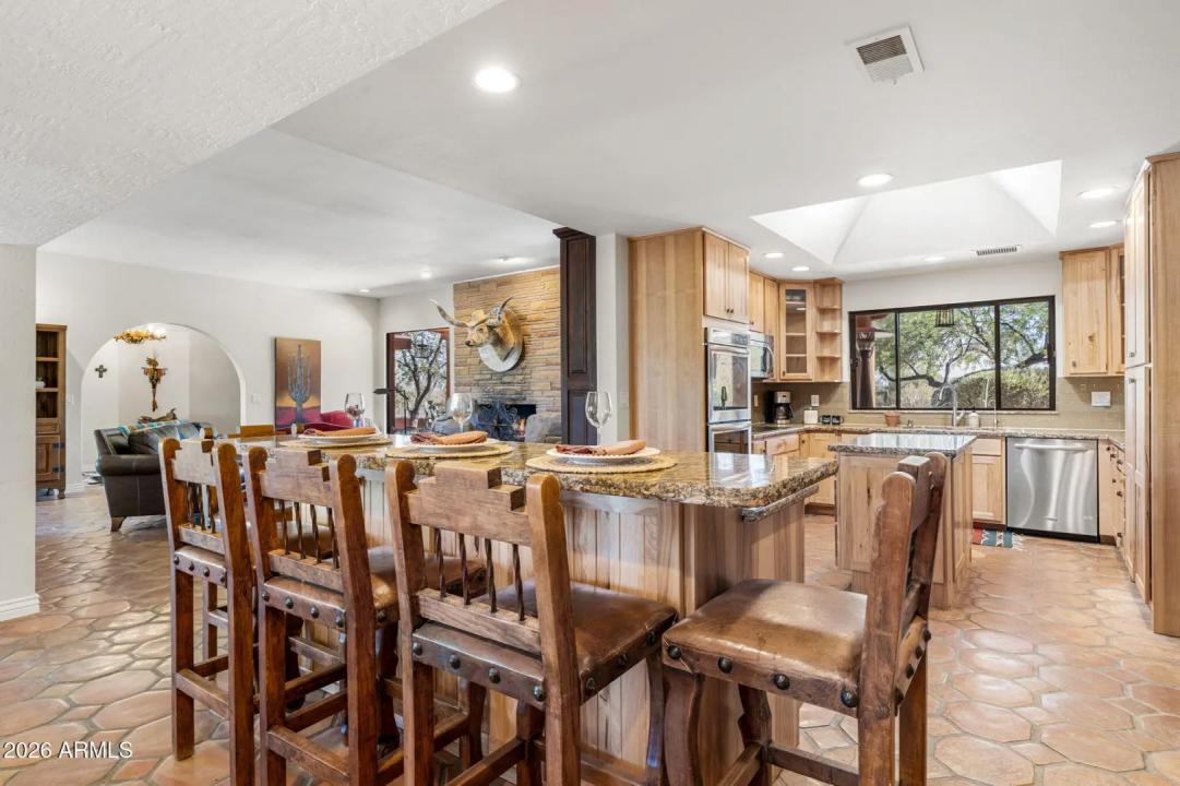 Real Estate Picture 15