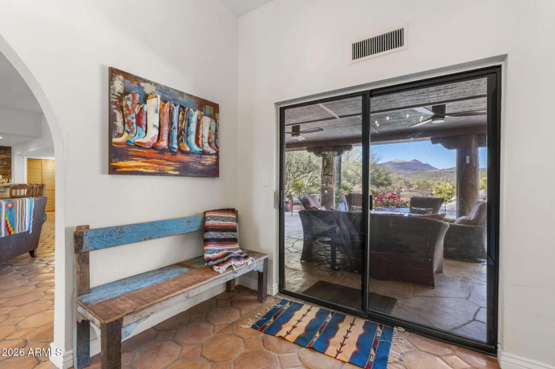 Real Estate Picture 10