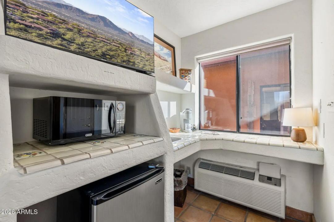 Real Estate Picture 34