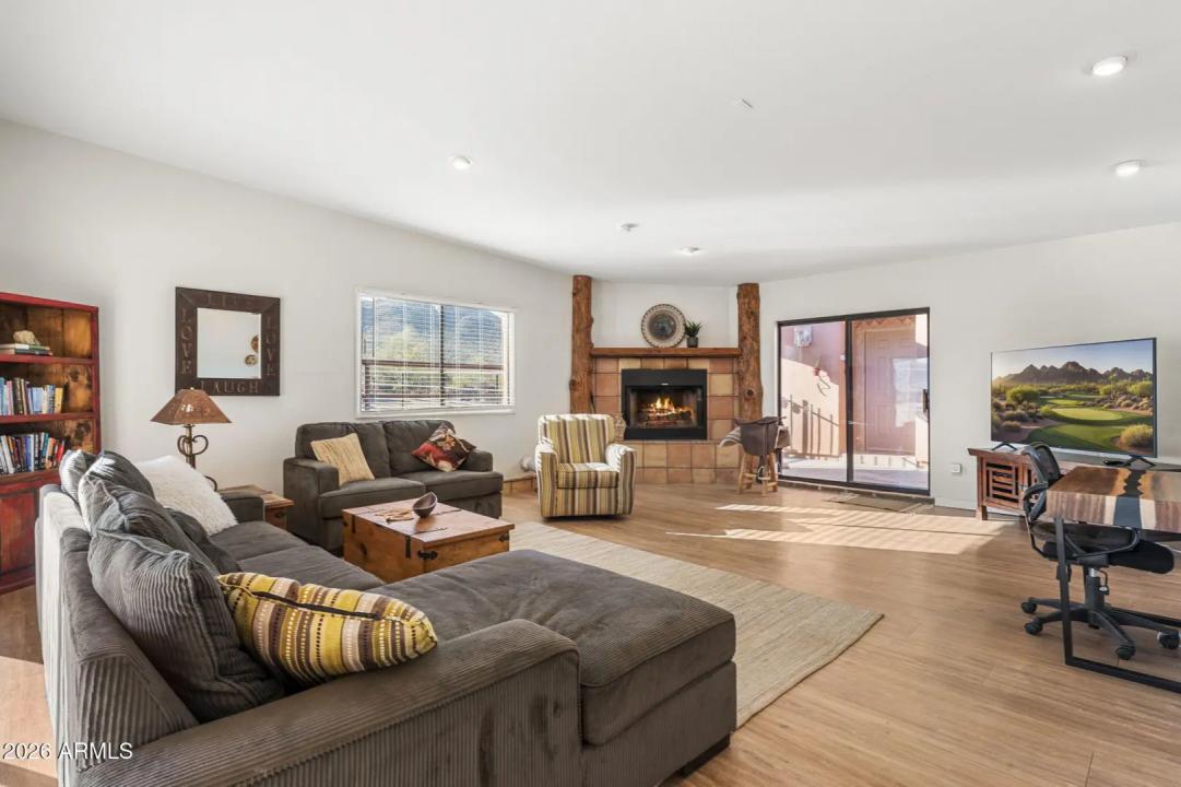 Real Estate Picture 26