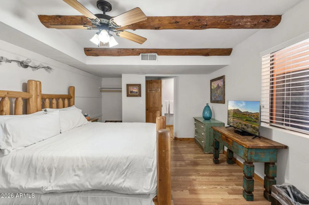 Real Estate Picture 42