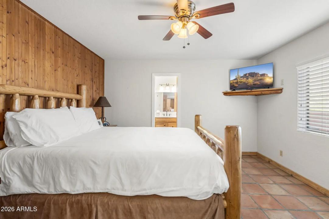 Real Estate Picture 45
