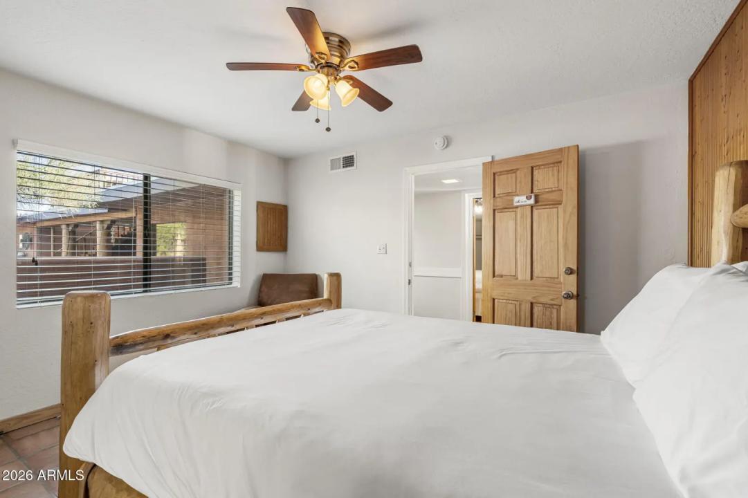 Real Estate Picture 46