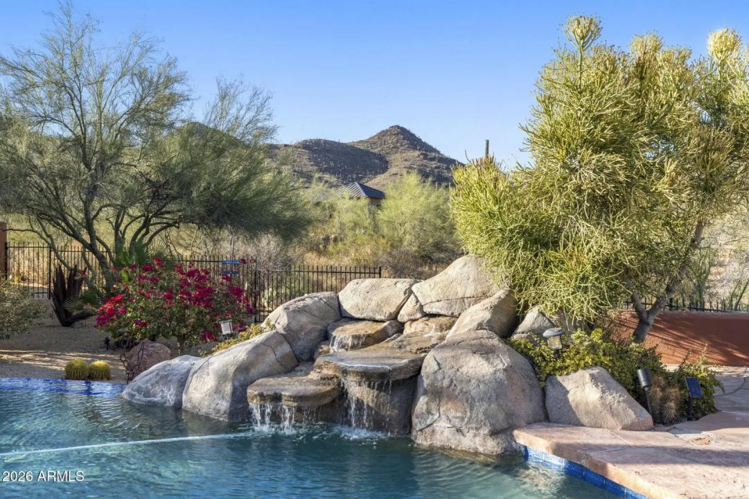 Real Estate Picture 53