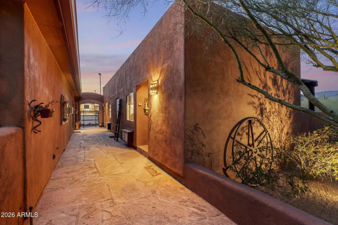 Real Estate Picture 30