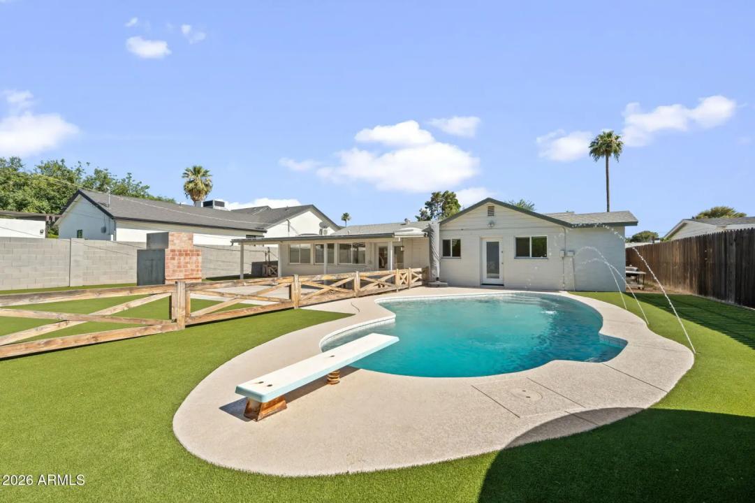 Real Estate Picture 29