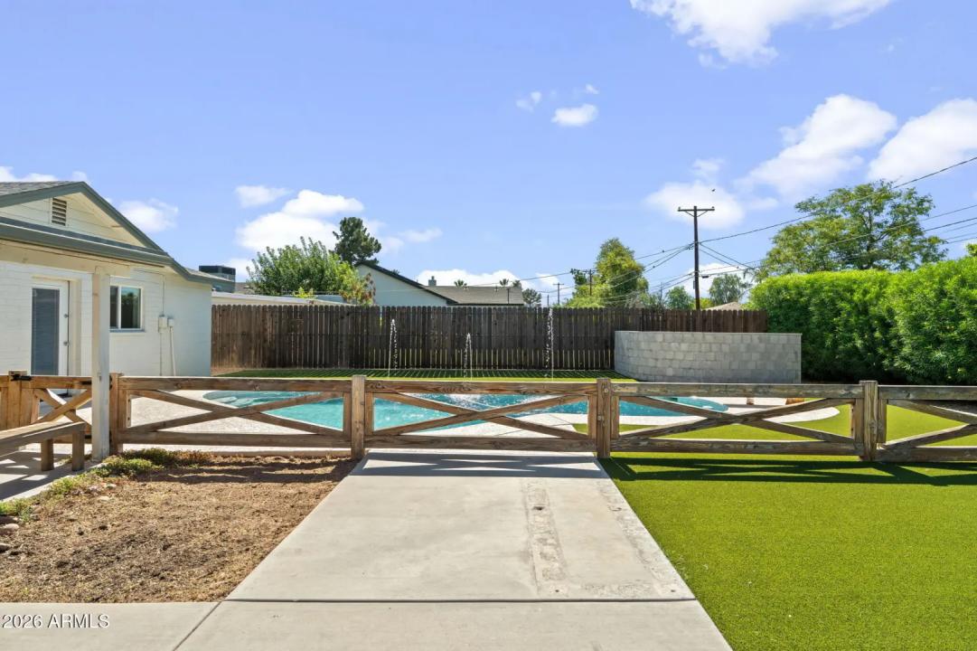 Real Estate Picture 31
