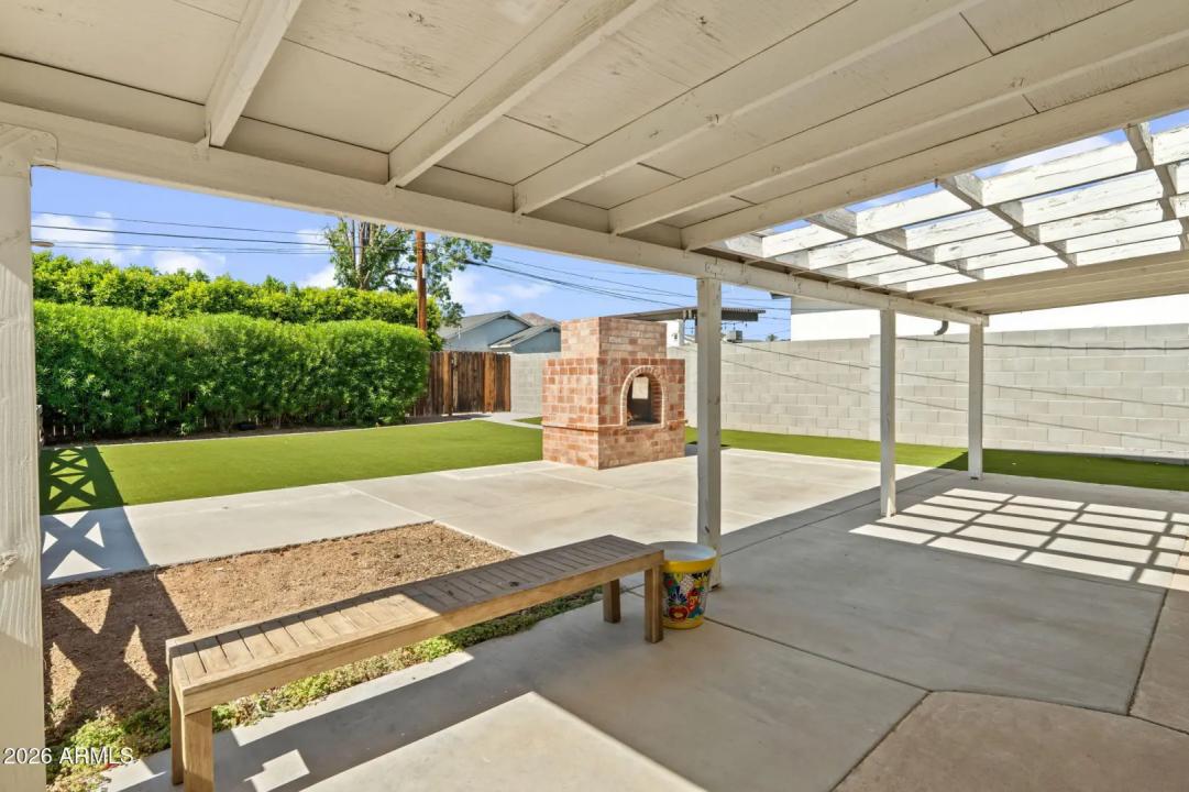 Real Estate Picture 33