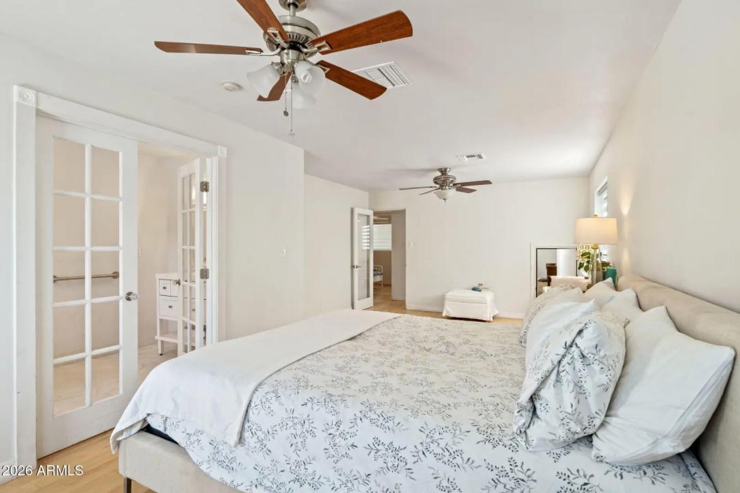 Real Estate Picture 17